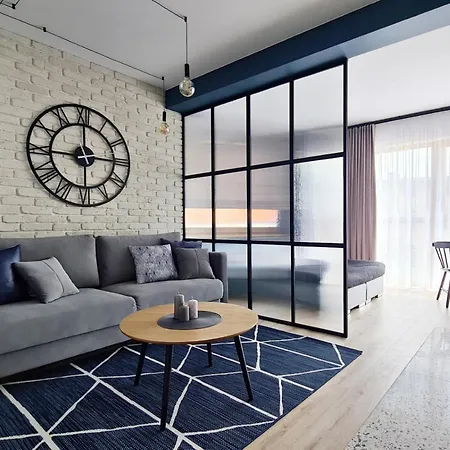 Nadjeziorne Z Tarasem Na Dachu 에우크