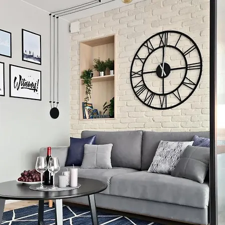 Nadjeziorne Z Tarasem Na Dachu 아파트 *